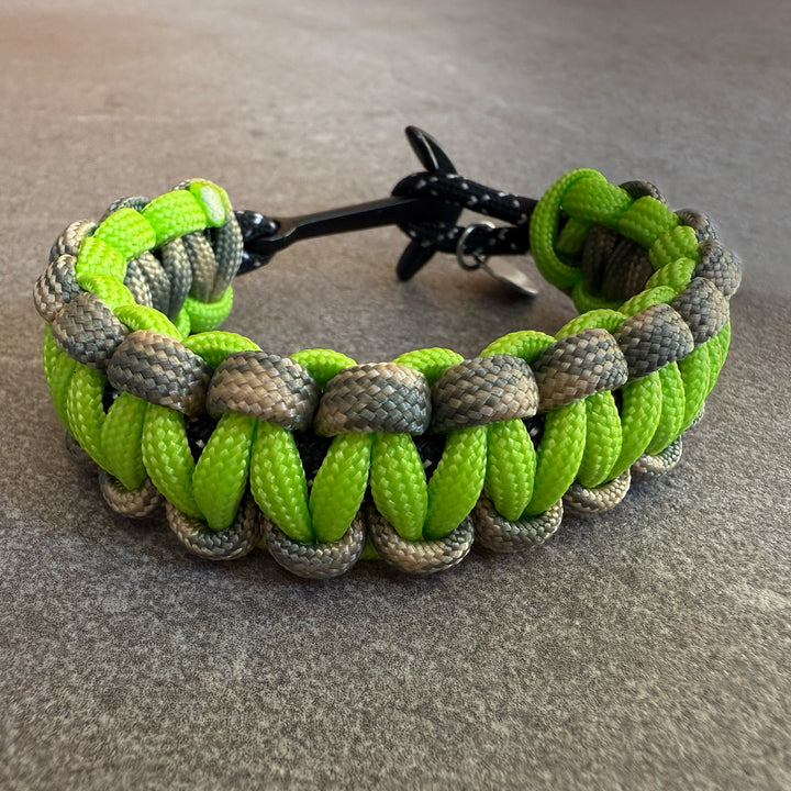 Tetra Paracord Bracelet — Green / Camo