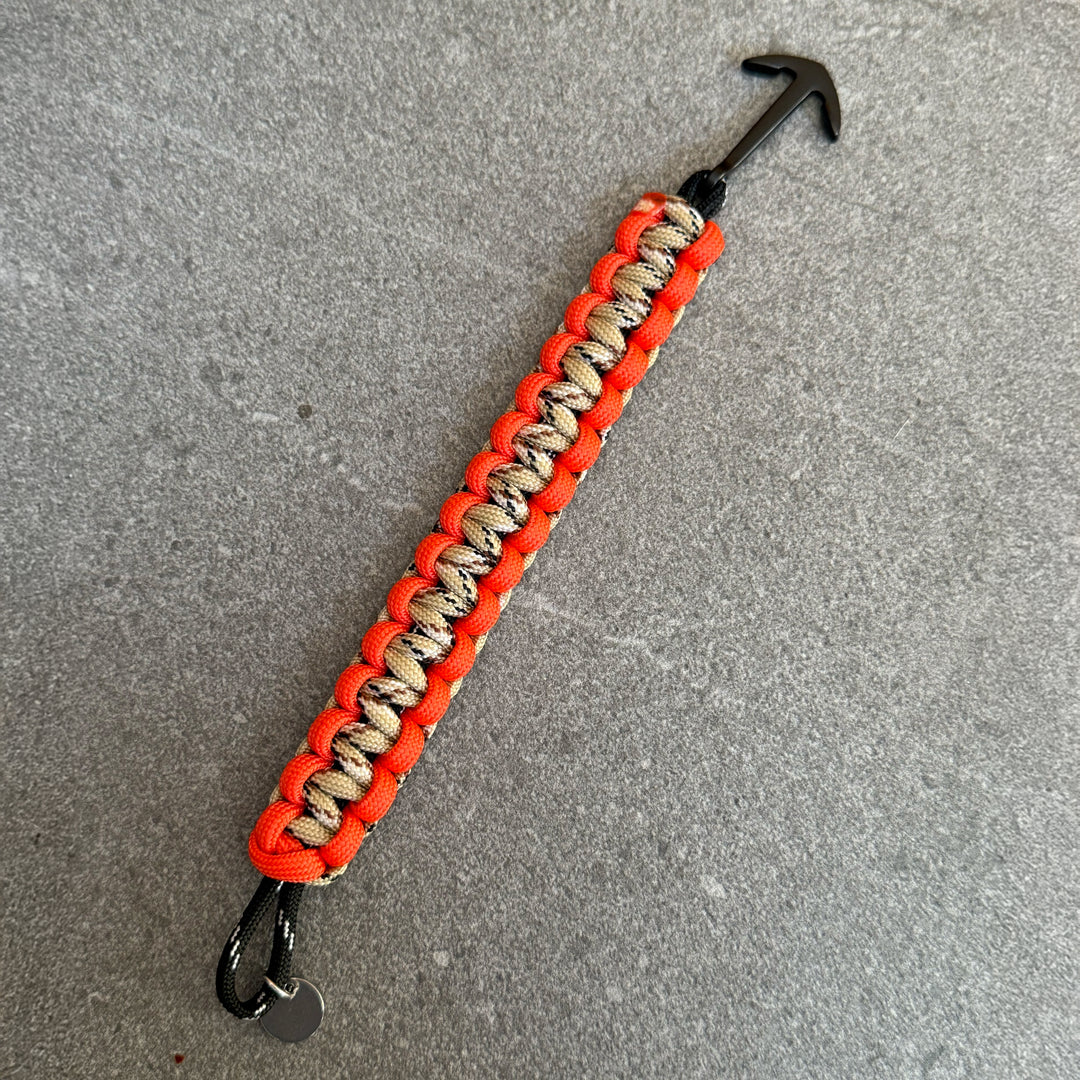 Coral Paracord Bracelet — Orange / Camo